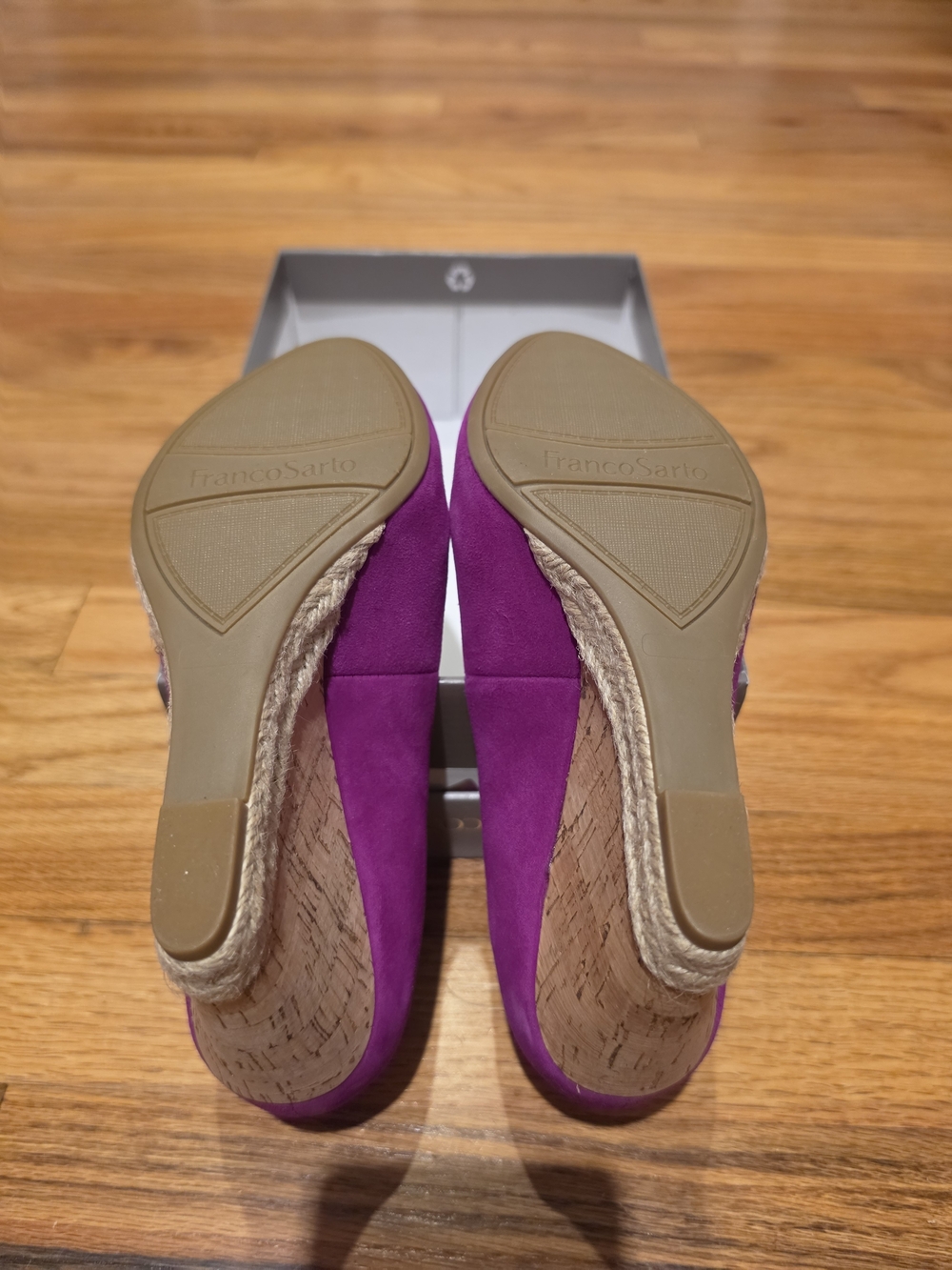 Franco Sarto Fuchsia Wedge Pumps Heel 3.5- Women - Picture 4 of 4
